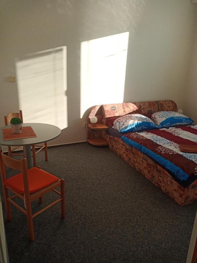 Penzion Koupaliste Litomerice Luaran gambar